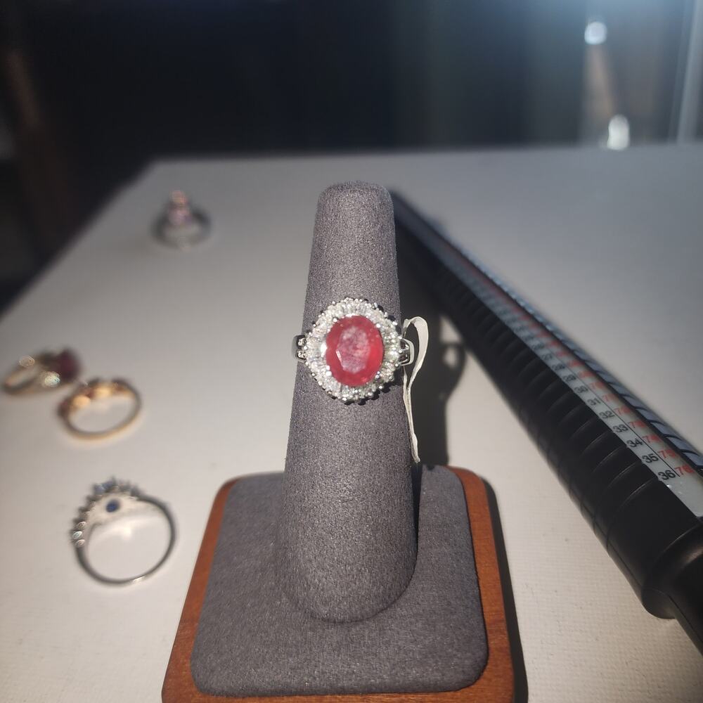 925 SILVER EUC SZ 6 RUBY & WHITE STONE SILVER RING